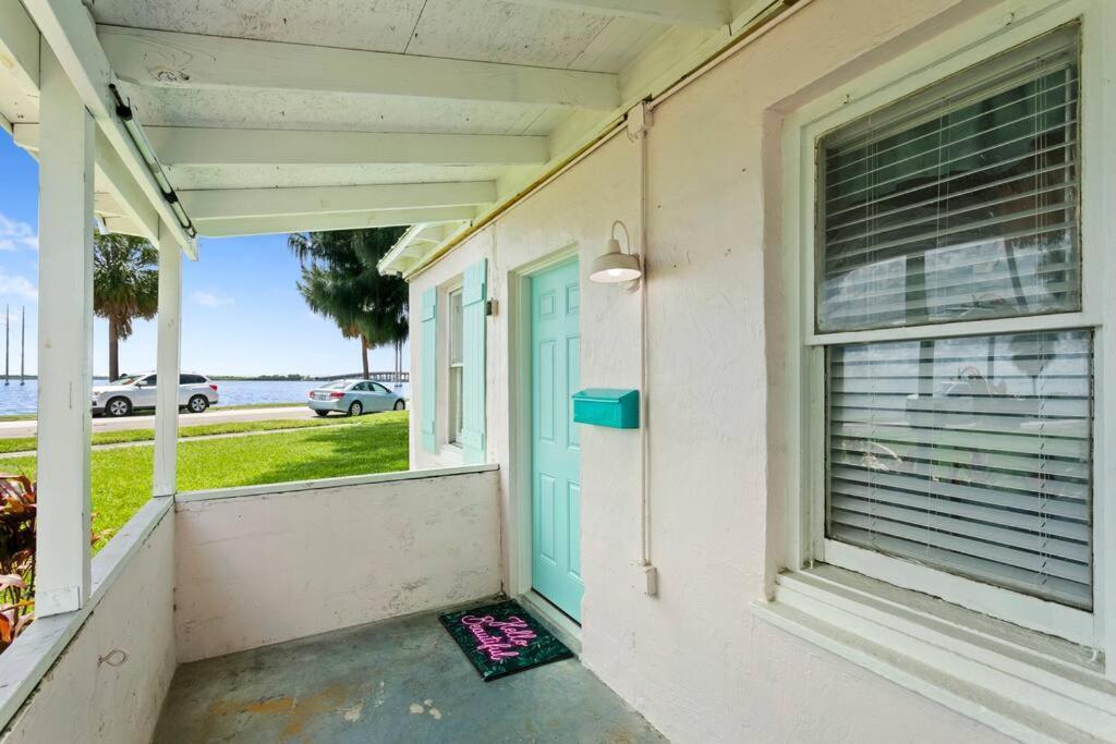 Deco Drive Waterfront 1Bed Apartment On The Bay Tampa Exterior photo